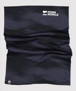 Mons Royale Double Up 100% Merino Neckwarmer - Motion 9