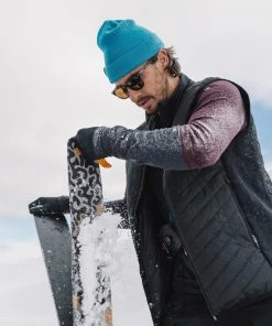 Mons Royale McCloud Beanie - Marina 8 Mons Royale McCloud Beanie - Marina