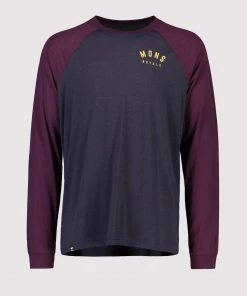 Mons Royale Icon Merino Air-Con Raglan - Wine 9 Iron MEN 5 Mons Royale Icon Merino Air-Con Raglan - Wine 9 Iron MEN